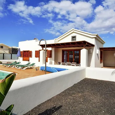 Faro Lanza Playa Blanca - Ace03100h-fyb Holiday home *